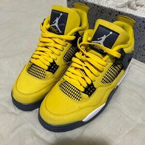 Air Jordan 4 Retro ‘Lighting’